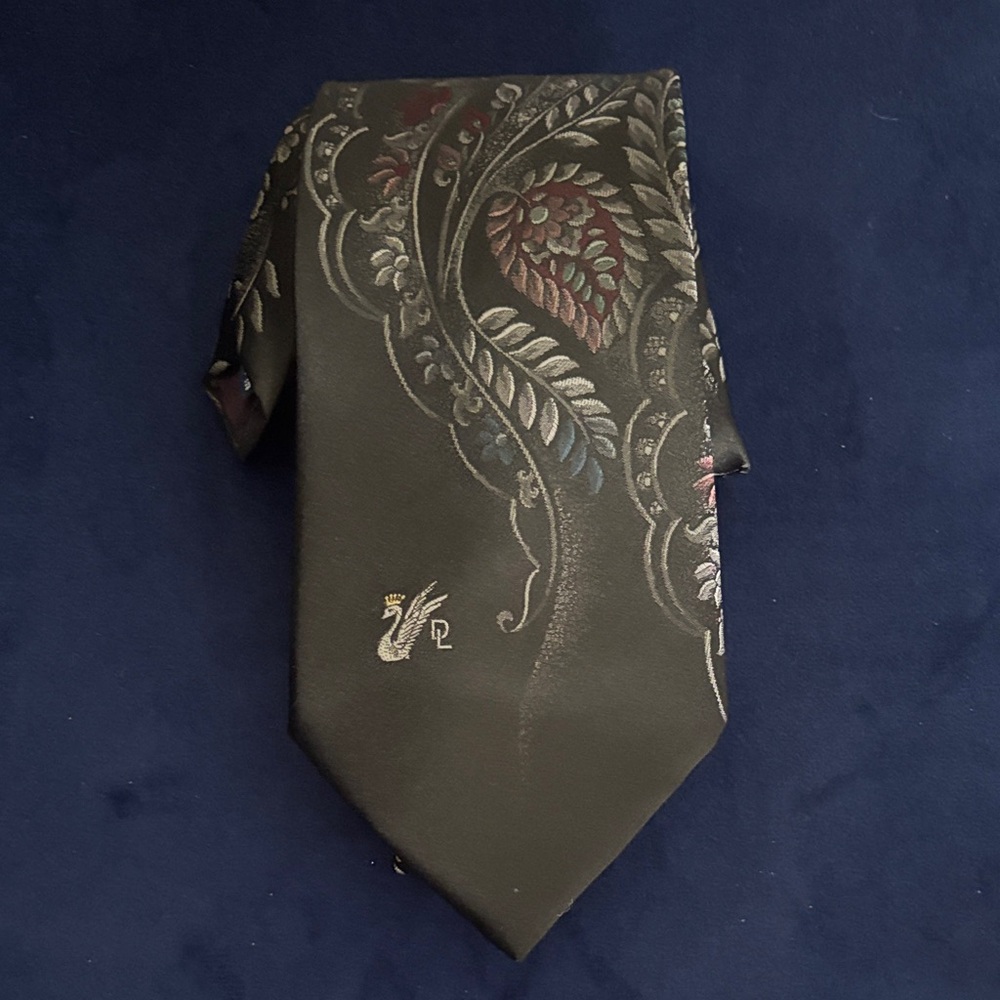Black Paisley Men's Tie with Subtle Burgundy Accents